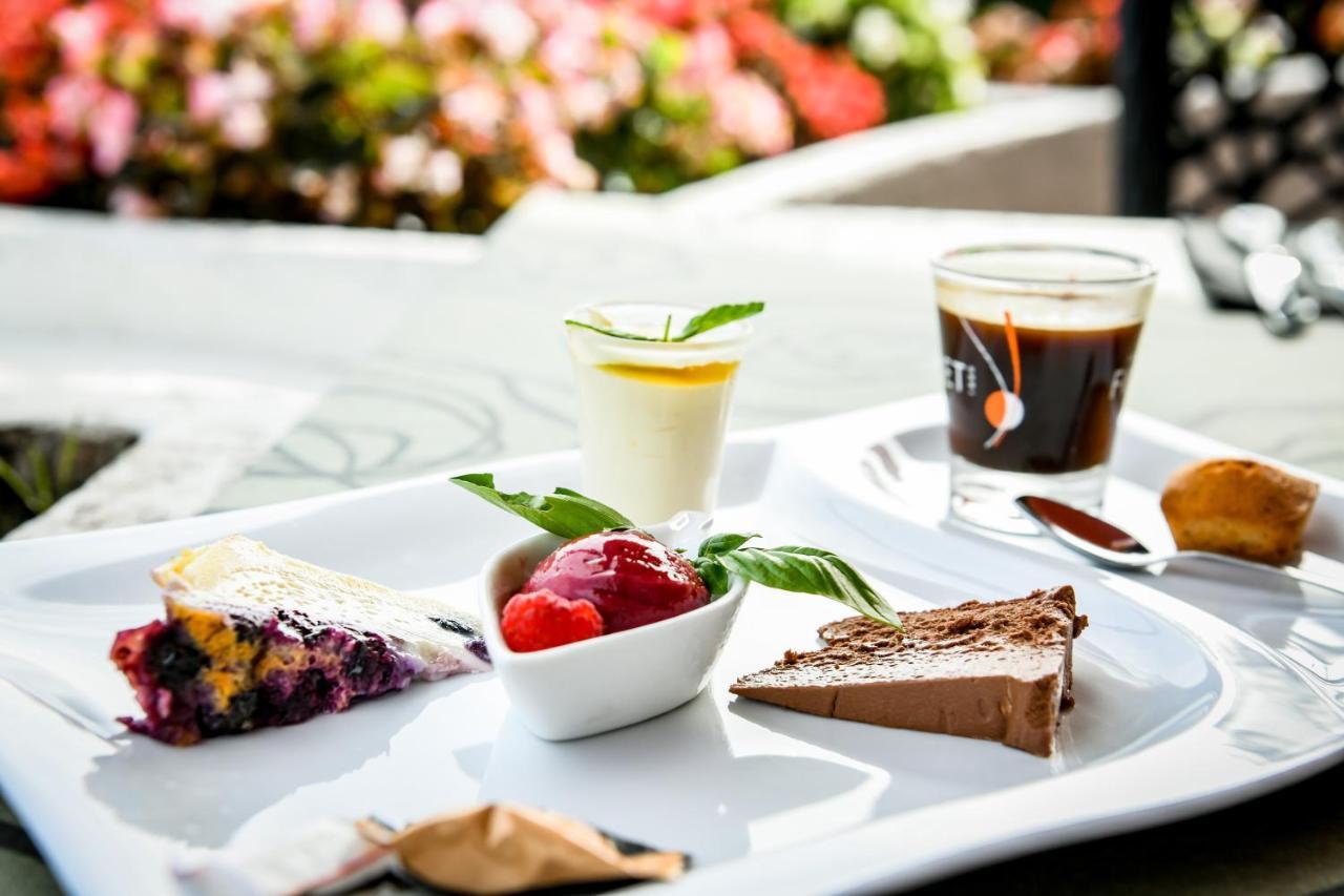 Aux Tauzins Hotel Montfort-en-Chalosse Ngoại thất bức ảnh