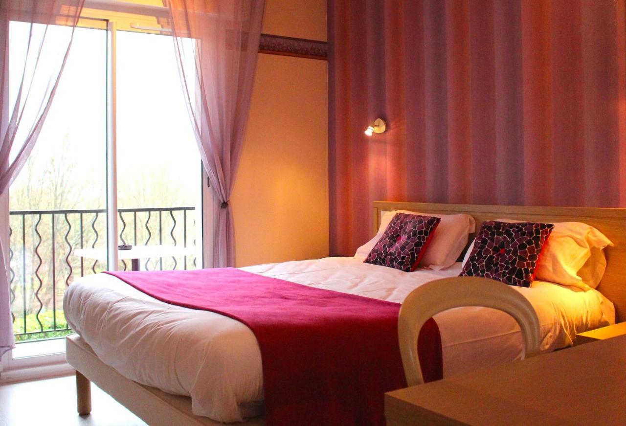 Aux Tauzins Hotel Montfort-en-Chalosse Ngoại thất bức ảnh