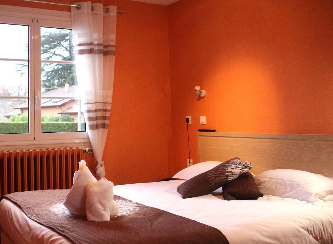 Aux Tauzins Hotel Montfort-en-Chalosse Ngoại thất bức ảnh